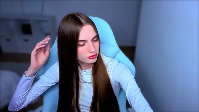 StellaLawless online show from September 22, 2025, 8:11 pm