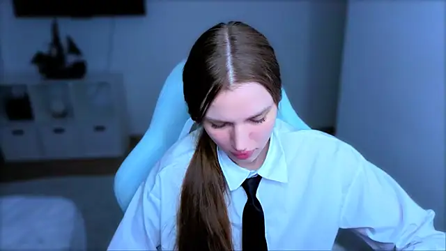 StellaLawless online show from March 18, 2026, 9:18 pm