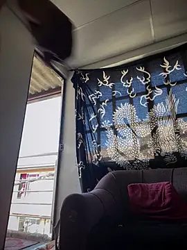 Kimber 666 online show from September 28, 2025, 8:47 pm