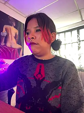 Kimber 666 online show from November 3, 2025, 7:04 pm