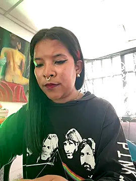 Kimber 666 online show from November 5, 2025, 5:35 pm