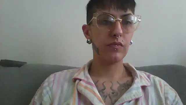 nickfxx online show from October 18, 2025, 5:25 pm