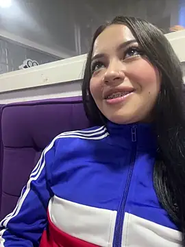 abbymnd online show from December 7, 2024, 1:29 pm