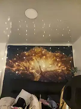 abbymnd online show from December 18, 2024, 6:21 am