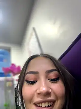 abbymnd online show from November 5, 2025, 6:41 pm