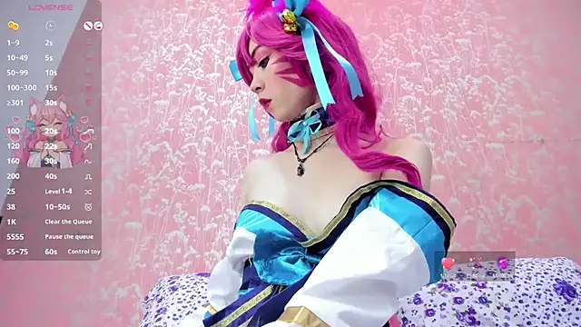 NEZUKO MITSURI online show from June 15, 2026, 5:59 pm