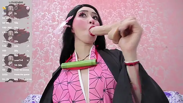 NEZUKO MITSURI online show from June 16, 2026, 5:37 pm