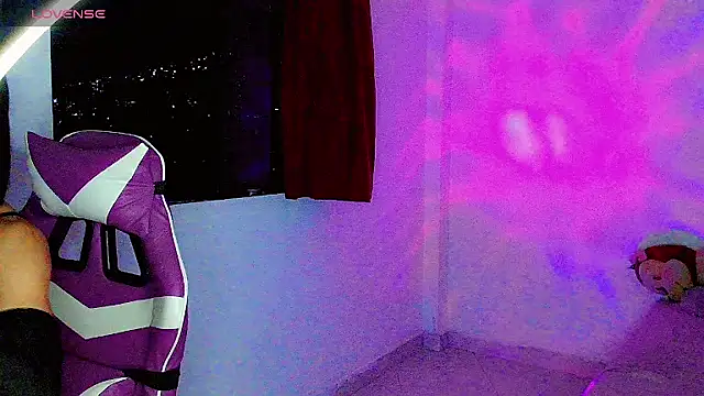 Snapshot of Ms-Zoehans chatting on September 13, 2025, 5:18 am Ms-Zoehans online show from September 13, 2025, 5:18 am