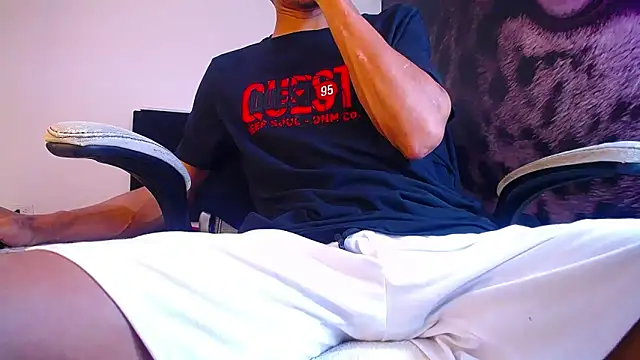 DOMINIT HOT online show from September 11, 2025, 2:17 pm
