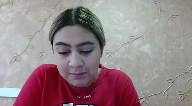 Miabonnett  online show from February 24, 2025, 12:05 pm