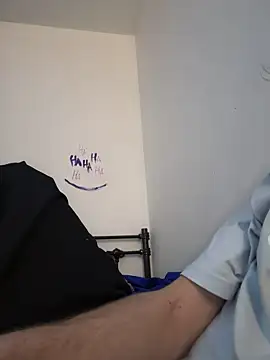 Snapshot of pervy_devil chatting on December 18, 2024, 3:33 pm pervy devil online show from December 18, 2024, 3:33 pm