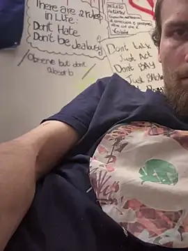 Snapshot of pervy_devil chatting on January 1, 2025, 9:07 am pervy devil online show from January 1, 2025, 9:07 am