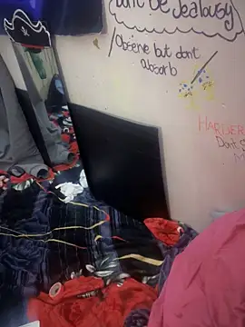 Snapshot of pervy_devil chatting on January 20, 2025, 12:25 am pervy devil online show from January 20, 2025, 12:25 am