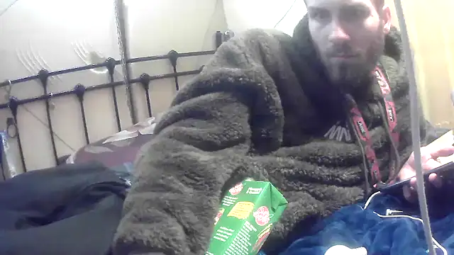 Snapshot of pervy_devil chatting on March 13, 2025, 1:40 pm pervy devil online show from March 13, 2025, 1:40 pm