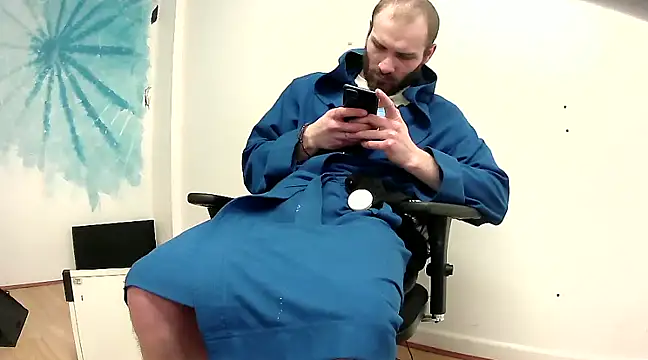 Snapshot of pervy_devil chatting on March 14, 2025, 2:30 pm pervy devil online show from March 14, 2025, 2:30 pm