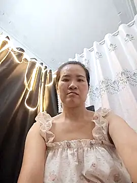 Hara lusia83 online show from May 11, 2026, 4:51 am