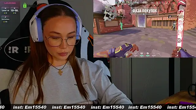 Snapshot of Emili1- chatting on January 16, 2025, 9:59 am Emili1- online show from January 16, 2025, 9:59 am