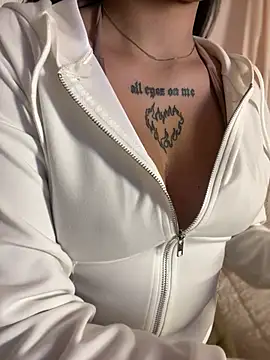 eva elifee online show from April 1, 2026, 2:45 am