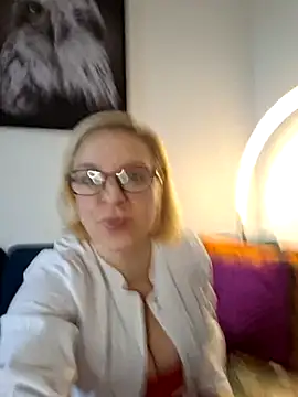 FrauleinSchmitt online show from January 10, 2025, 9:13 am