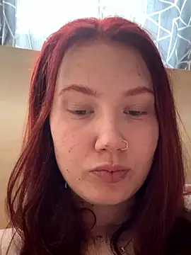 Snapshot of Tinti0304 chatting on April 1, 2026, 7:53 am Tinti0304 online show from April 1, 2026, 7:53 am
