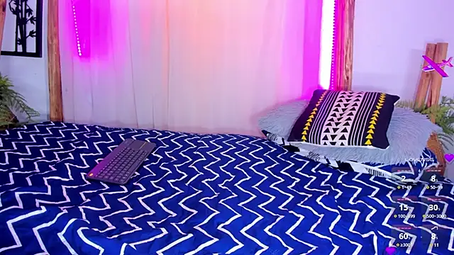 Snapshot of _RedMoon chatting on March 13, 2025, 11:16 pm RedMoon online show from March 13, 2025, 11:16 pm