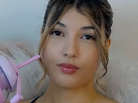 Snapshot of CatherinDaSilva chatting on June 23, 2026, 3:59 am CatherinDaSilva online show from June 23, 2026, 3:59 am