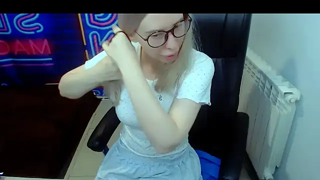 kerakiss877 online show from March 19, 2025, 8:43 pm