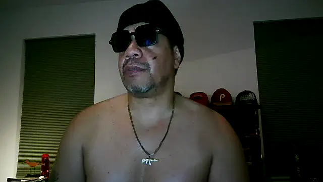 pimpdaddy4ever online show from December 18, 2024, 3:37 am