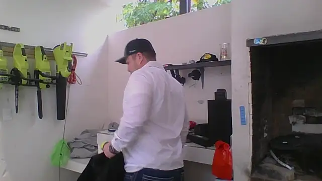 DirtyRcride online show from December 6, 2024, 9:24 pm