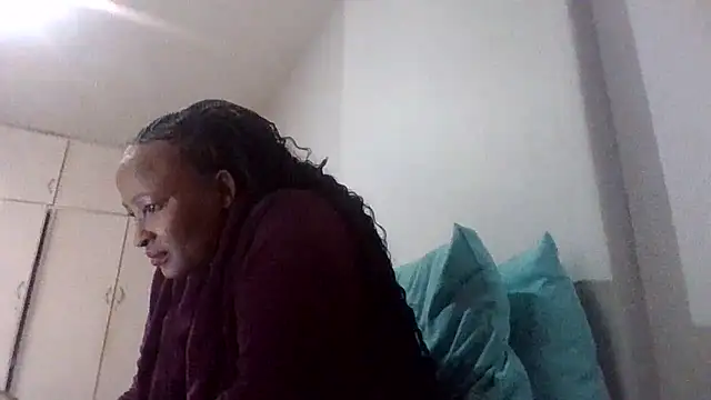 BabeAssXX online show from October 2, 2025, 3:30 pm