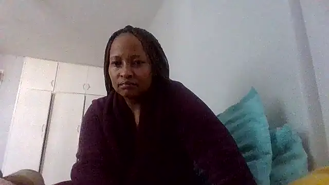 BabeAssXX online show from April 19, 2026, 7:51 am