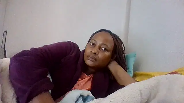 BabeAssXX online show from April 20, 2026, 7:22 am