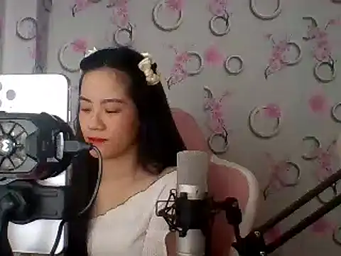 Nana-68 online show from February 5, 2025, 4:06 am