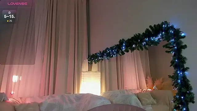 Snapshot of Lettie_brooks chatting on January 1, 2025, 5:55 pm Lettie brooks online show from January 1, 2025, 5:55 pm