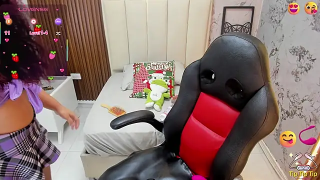 Snapshot of MADISON_ROWAN1 chatting on December 23, 2025, 3:59 am MADISON ROWAN1 online show from December 23, 2025, 3:59 am