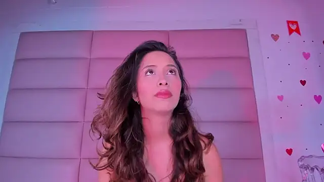 little-Emma online show from October 19, 2025, 2:45 am