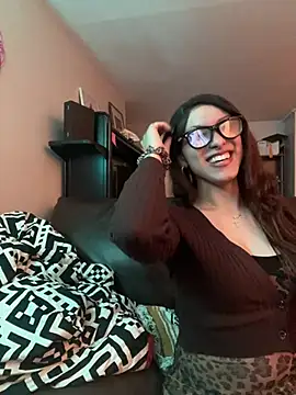 cadenfoxx111 online show from May 15, 2026, 10:00 am
