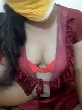 Snapshot of Lovely_Pragati chatting on February 11, 2025, 4:46 pm Lovely Pragati online show from February 11, 2025, 4:46 pm