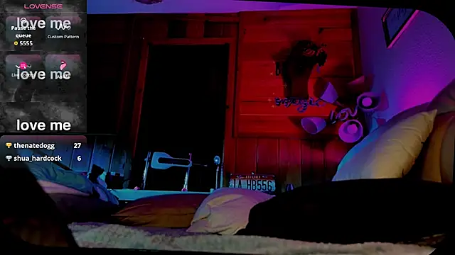 MonroeLoves online show from March 25, 2026, 6:52 am