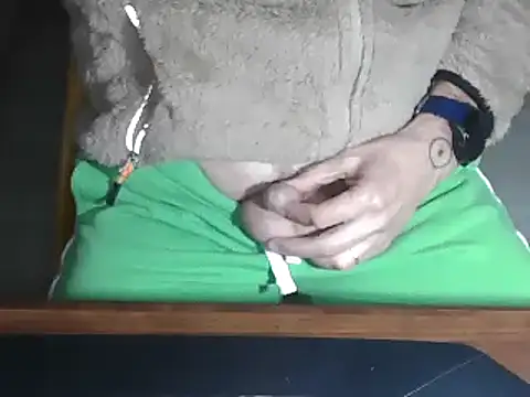 Adri gard online show from March 5, 2025, 8:32 pm