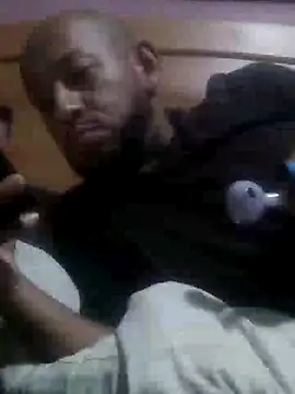 Snapshot of pineda1689 chatting on December 17, 2024, 3:49 pm pineda1689 online show from December 17, 2024, 3:49 pm