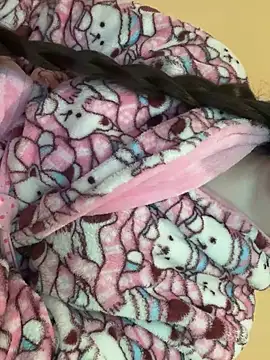 Evelyn Moon online show from February 7, 2025, 3:41 pm