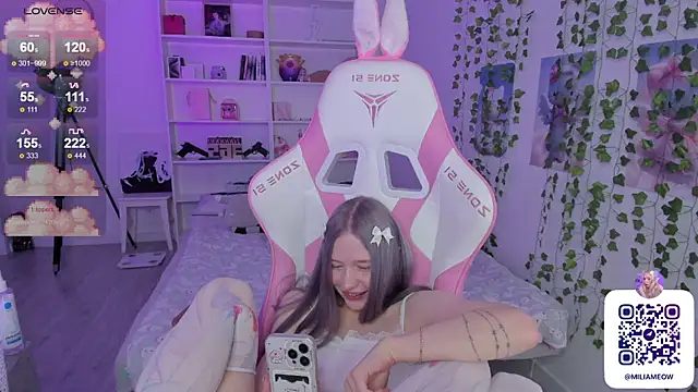 Milia Parker online show from December 8, 2024, 10:57 pm