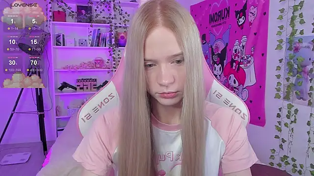 Milia Parker online show from February 18, 2025, 1:54 am