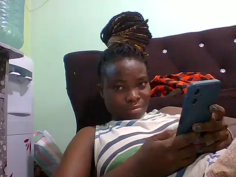 sexxyqueenn22 online show from November 9, 2025, 11:30 am