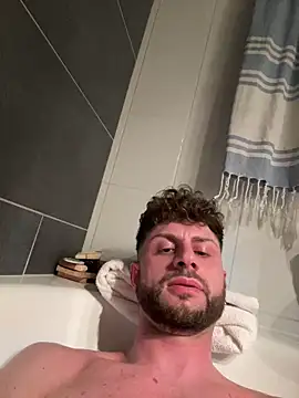 michifolli92 online show from March 10, 2025, 2:05 pm