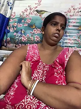 Beauty-queen online show from September 22, 2025, 10:06 am