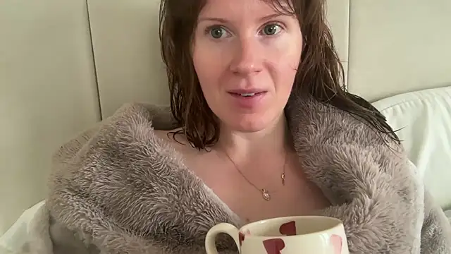redheadrosie69 online show from March 13, 2026, 9:38 am