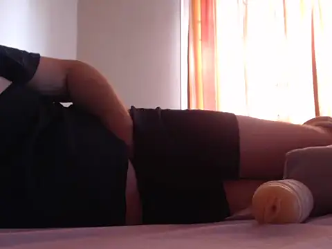 Snapshot of gentleman404040 chatting on January 8, 2025, 10:04 am gentleman404040 online show from January 8, 2025, 10:04 am