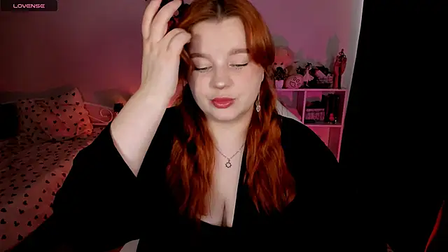  Lisa x online show from November 1, 2025, 5:42 am